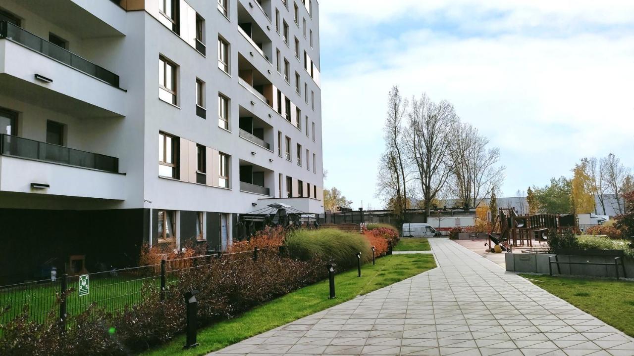 M&R Apartament Airport&Business Premium Komputerowa - Underground Garage - Free Wifi - Netflix - Self Check-In - 5 Min From Chopin Airport Warsaw Ngoại thất bức ảnh